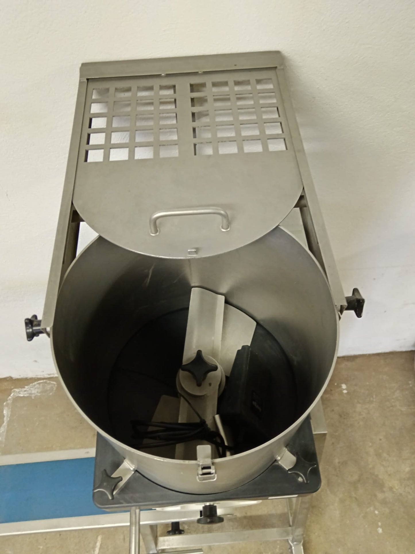 Formeuse à steak / hamburger WEISSER PF 90