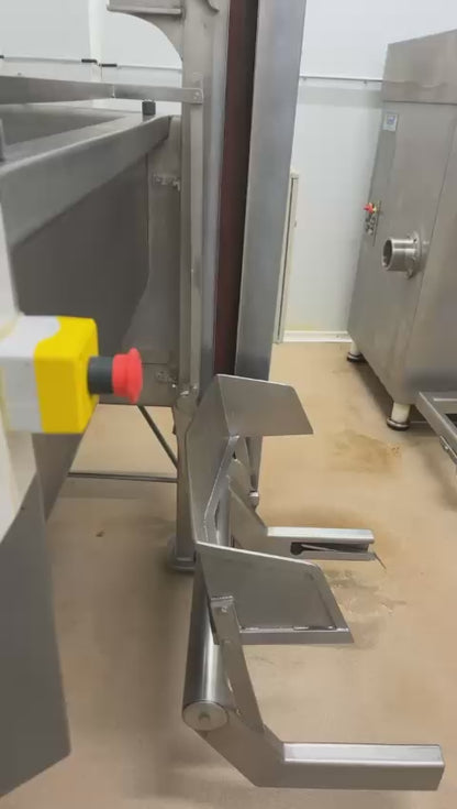 Mélangeur à viande avec élévateur RISCO